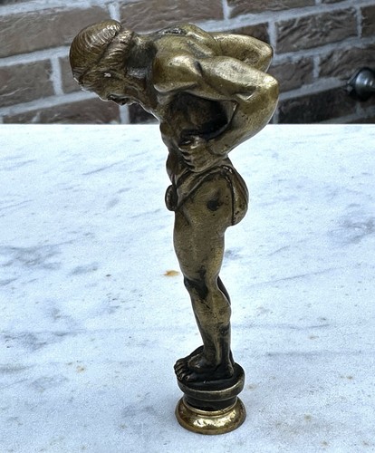 Antique bronze wax seal in depicting a Greek man/ atlete. - Picture 5 of 13