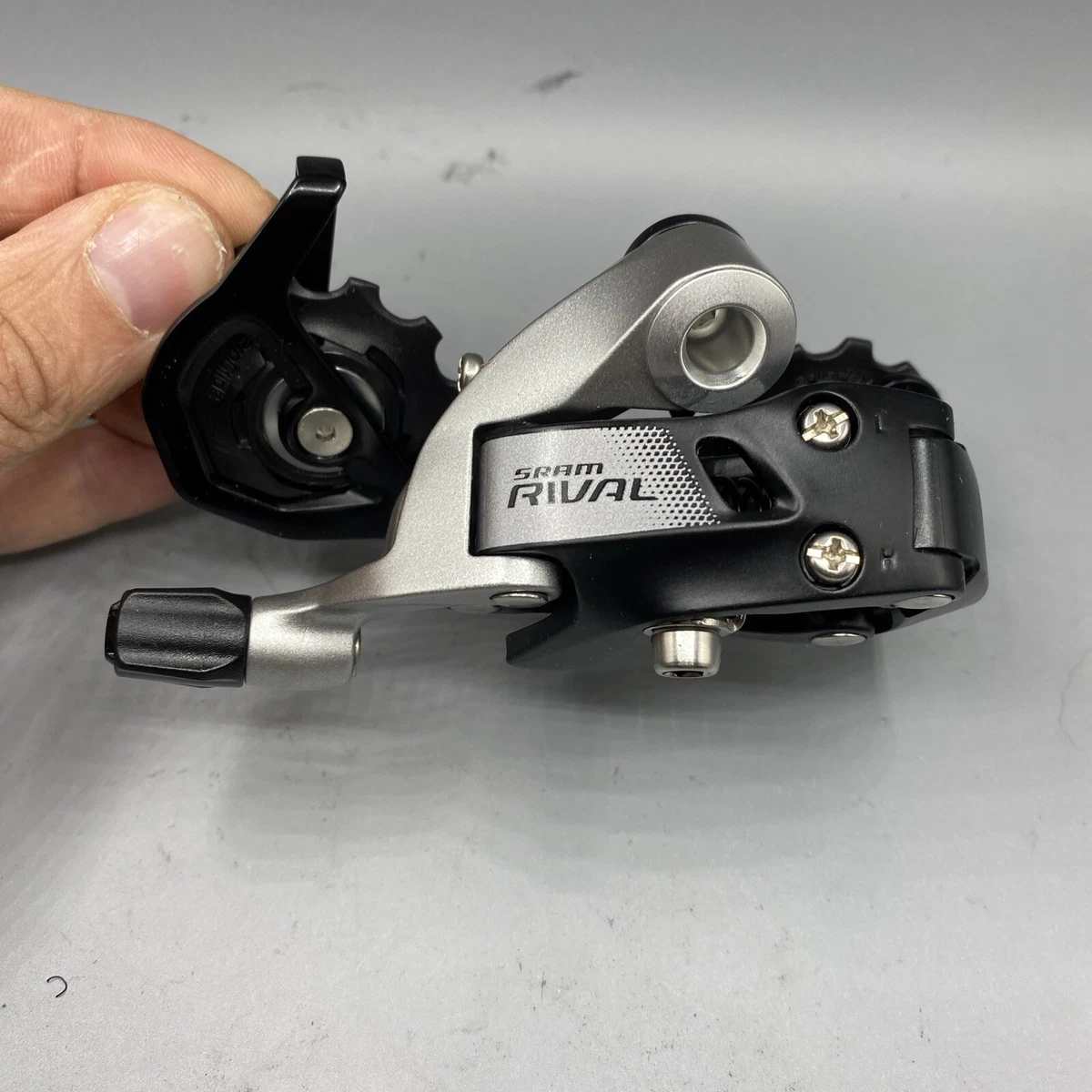 Dérailleur arrière chape moyenne Sram Red Max 32T 11V SRAM - Decathlon