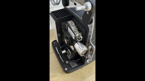 Proiettore vintage Bell & Howell LUMINA 1.2 8MM - Video 1 di 1