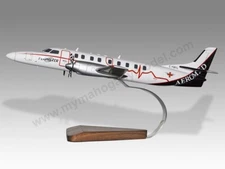 Swearingen SA-226TC Merlin II Perimeter Aeromed Desk Wood Model Small Scale 1/72