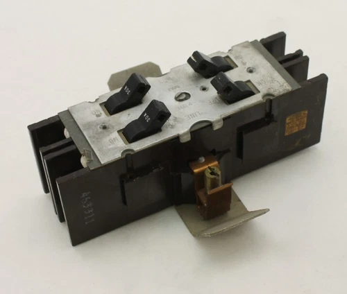 Square D 463311 Type MB4 Circuit Breaker (Cutler Hammer / Westinghouse)