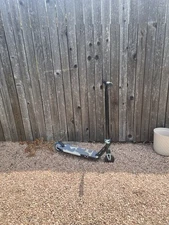 Fusion Scooter Z350 W/ Tyler Chaffin Sig Deck & ThiccBoys Wheel ($280 VALUE)