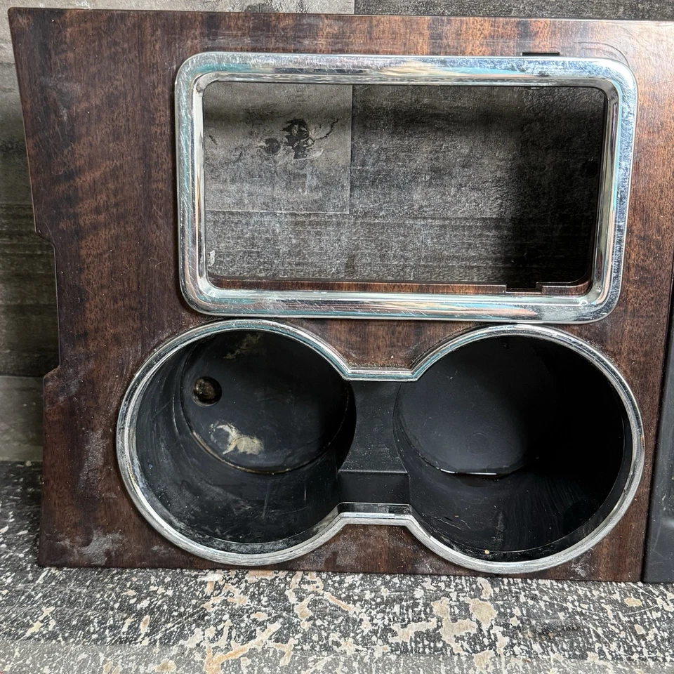 Ford Expedition 2007-2014 consola central palanca de cambios moldura bisel portavasos madera Foto 2 de 4