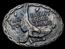 KH09129 NICE VINTAGE 1970s  THE RIGHT TO BEAR ARMS  BRASSTONE BELT BUCKLE