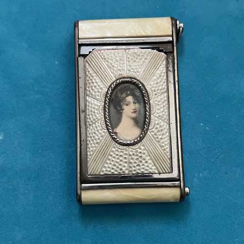 Vintage 1920’s Compact Blush Powder Lipstick Makeup Portrait READ