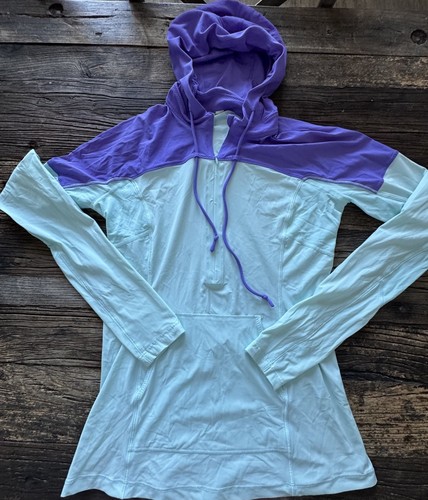 Sudadera con Capucha Lululemon Runbeam Pullover Ligero UPF 50 Power Púrpura Aguamarina 10 - Imagen 10 de 17