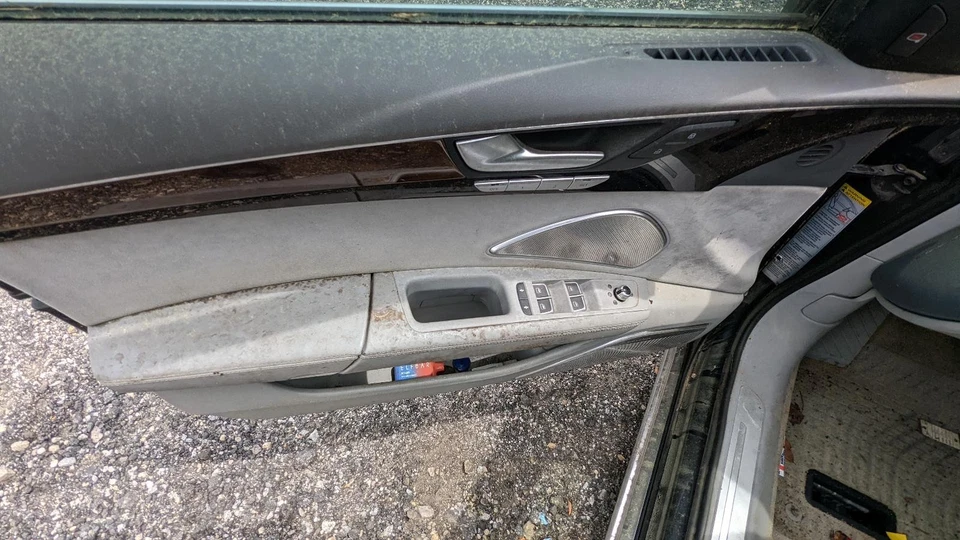 Used Rear Right Door Assembly Rear Side fits: 2015 Audi A8 LWB A8L opt K8L w/lam Foto 3 de 4