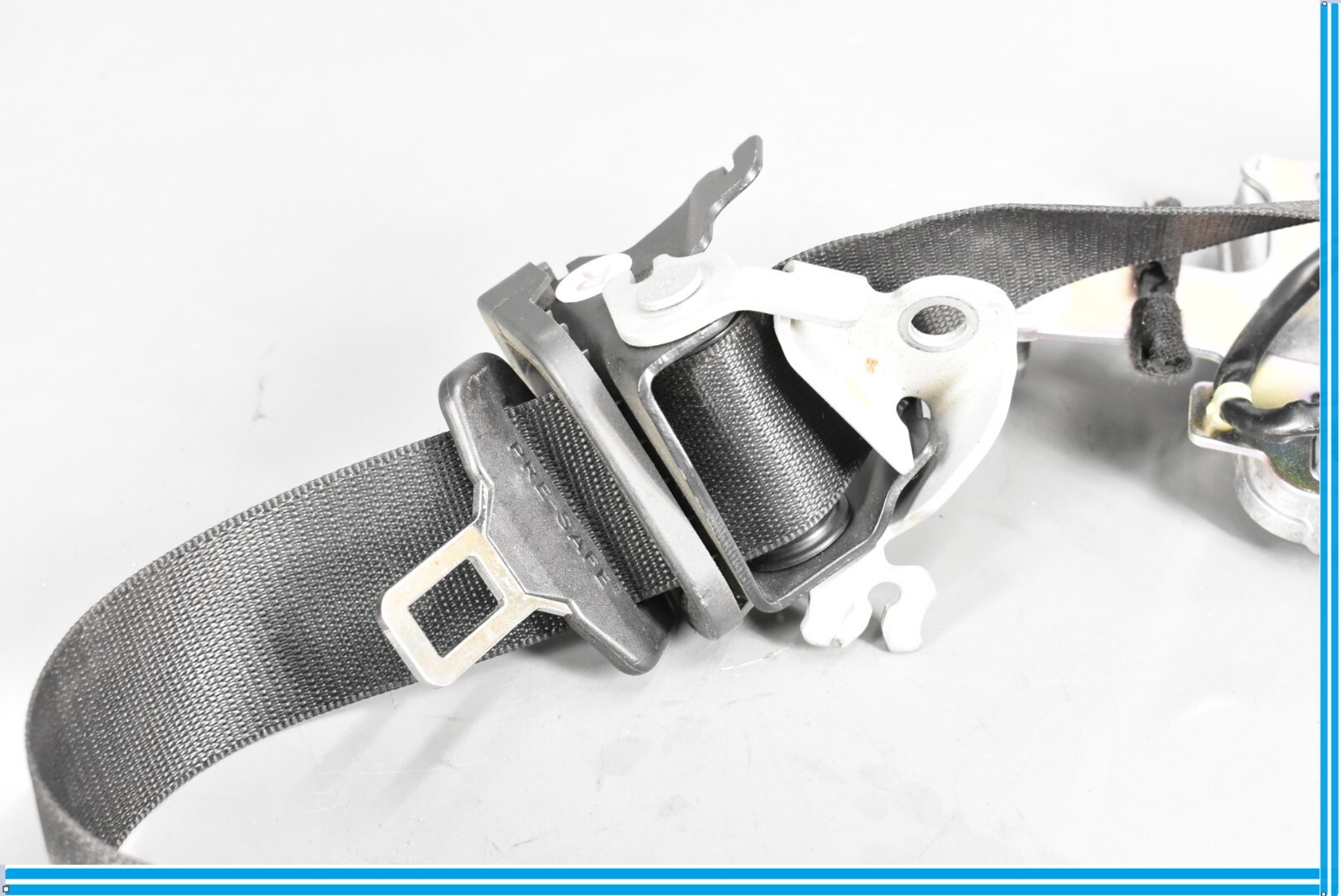 Mercedes W207 E550 E350 Convertible Front Right Passenger Side Seat Belt OEM eBay