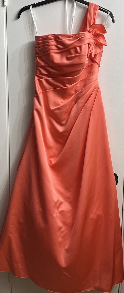 brocade formal dress Victoria Maxi allowing you to adjust 101-200 Women's Cream Sequin Halter Size:SML (8)