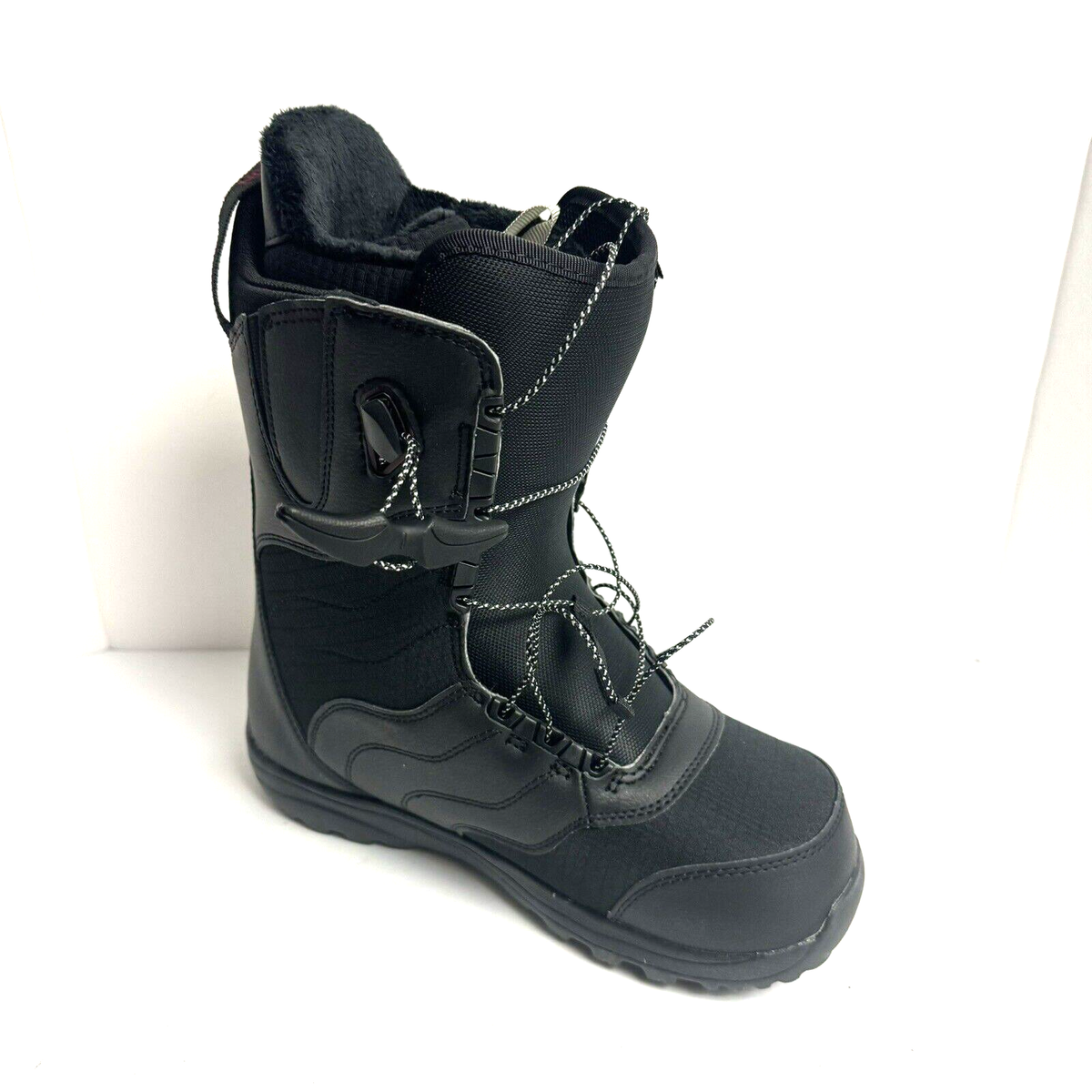 BURTON　women.s　MINTBOAWIDE Amazon.com : Burton Women's Mint Snowboard Boots, Black, 5.0