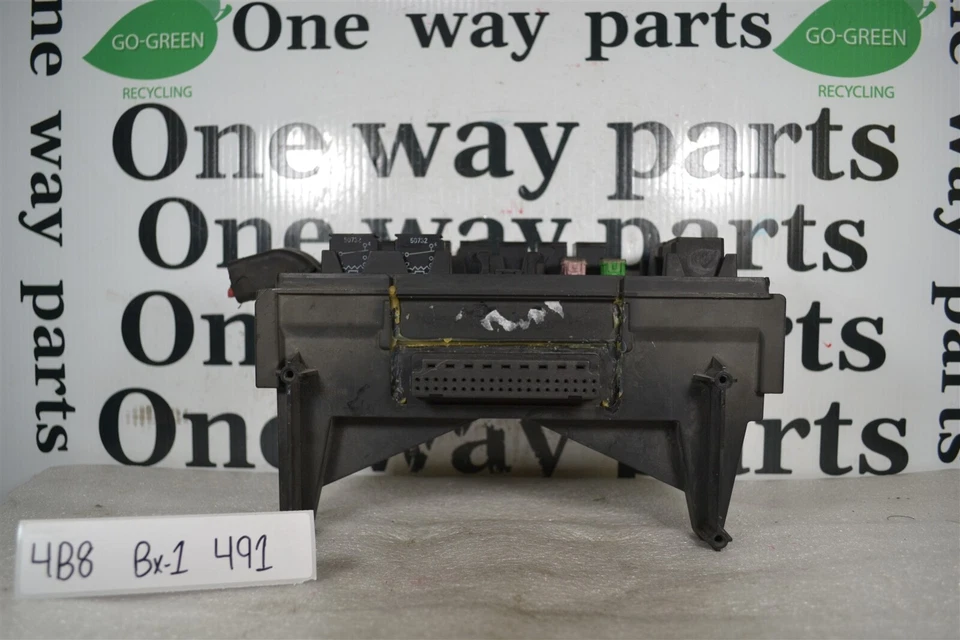 04692192AA Durango/Chrysler Aspen 2007-09 CENTRO DE DISTRIBUCIÓN DE ENERGÍA 4B8 491 B1 Foto 3 de 4