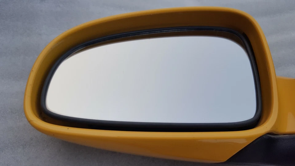 Chevy Aveo/Pontiac Wave 07-11 Drivers Door Outside Mirror Assembly OEM Foto 3 de 4