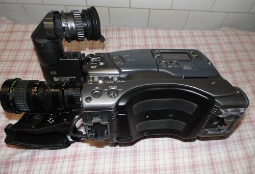 Cámara JVC GY-DV500E - LENTE FUJINON S14x7.3B12U - WIEWFINDER VF-P115BE - Imagen 3 de 11
