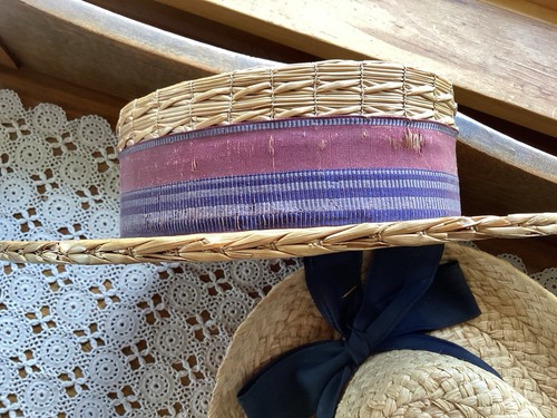 Vintage His & Hers Straw Hats Boater His Switzerland Hers Black Ribbon Unmarked - Picture 3 of 19