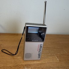 Vintage Sony Watchman FD-20A Portable Black-and-White TV And Am Radio Read Desc