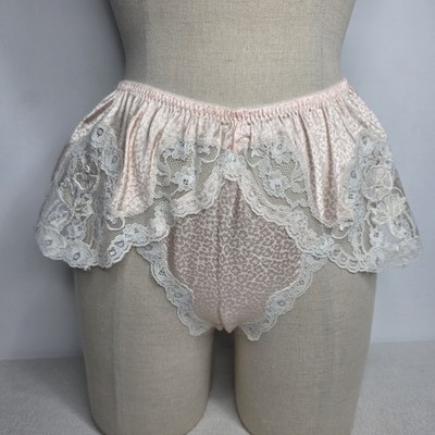 Vintage Sara Beth Women's Lacey Nylon Knickers Panties