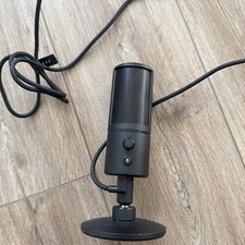 Razer Seiren X USB Condenser Streaming Microphone Black RZ19-0229 w/ Cable