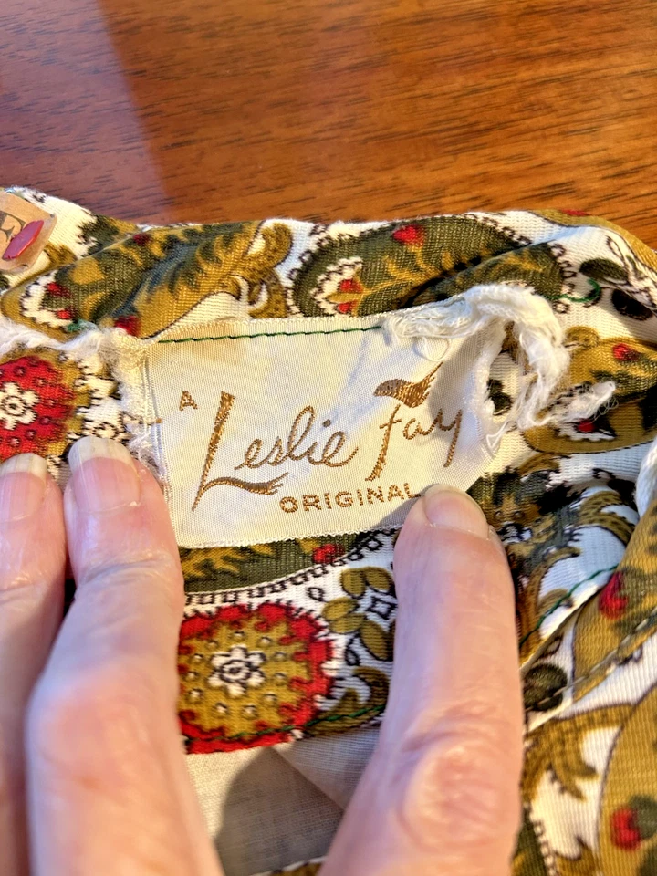 Vestido Paisley Sedoso Años 50 Leslie Fay Original Blusa Rojo Verde Navidad Xs/S Foto 3 de 4