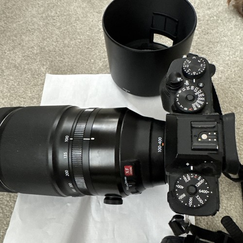 Fujifilm XF 100-400mm F4.5/5.6 R LM OIS WR Lens And Fujifilm X.T3 Camera - Picture 11 of 17