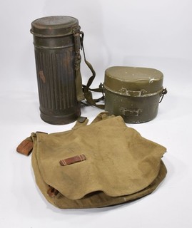 altes Konvolut Wehrmacht WK2 Gasmaske Dose um 1939 Essensdose Brotbeutel Tasche