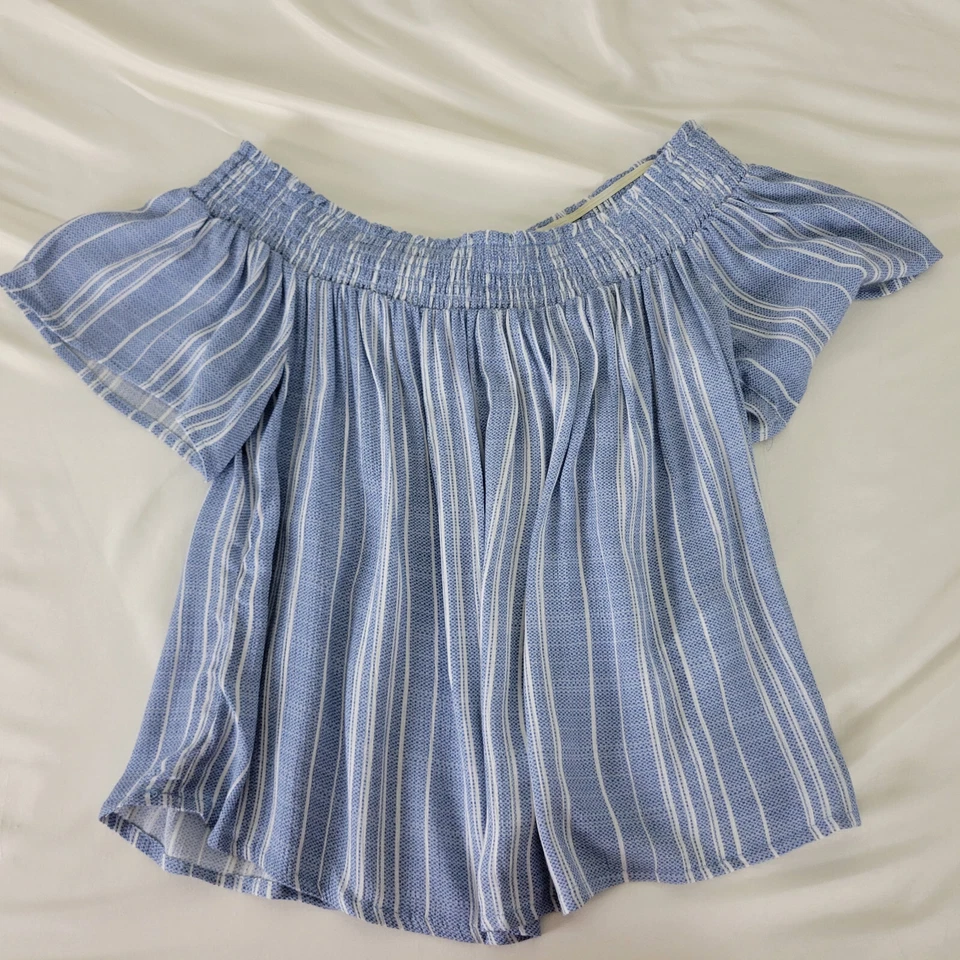 Camisa Jolt Mujer Pequeña Azul Plisada Top Rayas Cuello Barco Calado Manga Corta Foto 3 de 4