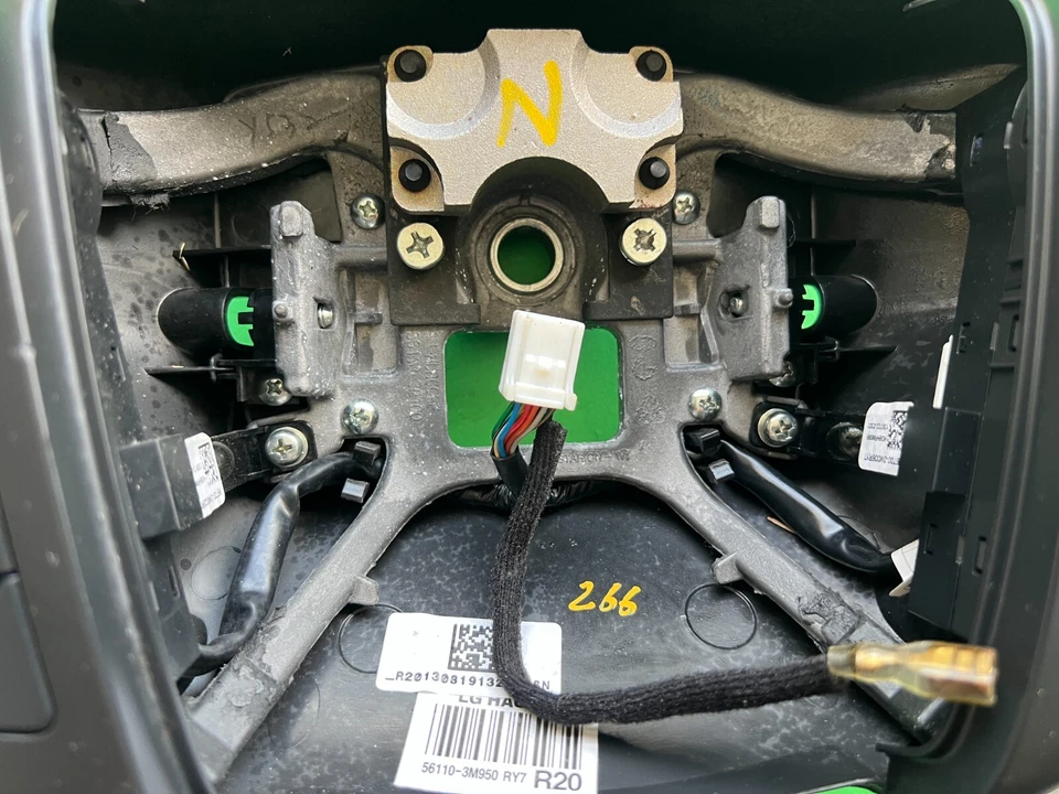 2013 Hyundai Genesis кожаный руль с переключателем управления OEM - Изображение 4 из 4