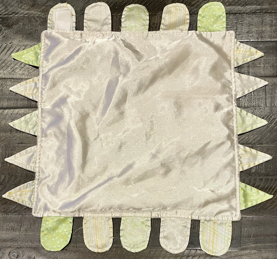 Disney Baby Winnie the Pooh Piglet Lovey Manta de Seguridad Bordes Triangulares Satinados Foto 2 de 4