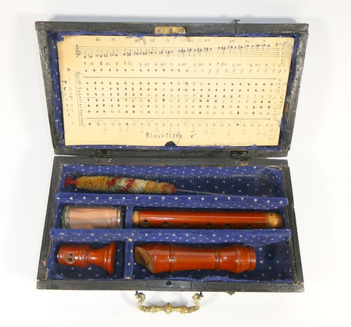 Fipple Flute IN Case Company Alexander Heinrich Flute - Picture 3 of 18