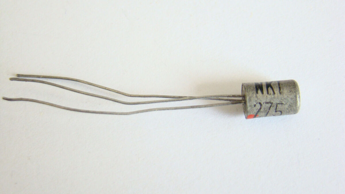 ONE ORIGINAL VINTAGE NEWMARKET NKT275 GERMANIUM TRANSISTOR ONE ORIGINAL VINTAGE NEWMARKET NKT275 GERMANIUM TRANSISTOR