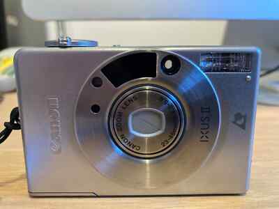 Canon IXUS II gebraucht , so gut wie neu _ silber _ Remote Controller