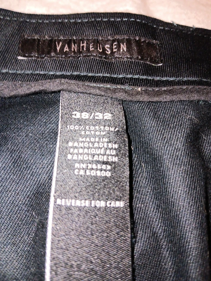 VAN HEUSEN брюки черный твердый плиссированные повседневные 100% хлопок 38 X 32 ECU брюки  - Изображение 3 из 4