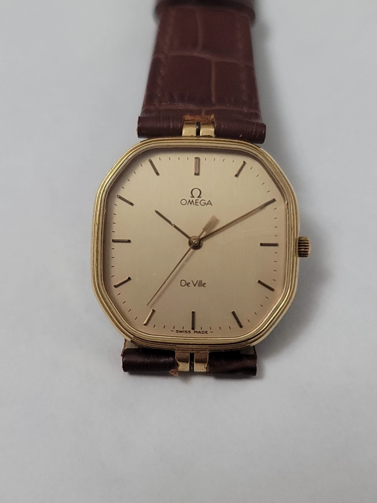 Omega — Vintage Omega De Ville Quartz Gold Plated Men's Watch Vendome Lug Cal 1417