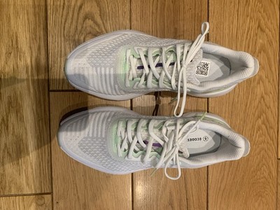Fast Neu Decathlon Ecodesign RUN Shoes Gr. 41 grün weiß