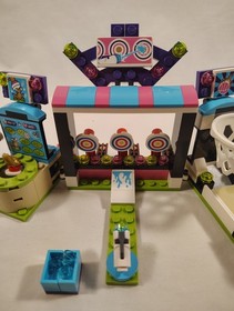 LEGO FRIENDS: Amusement Park Arcade (41127) 100% Complete with Manuals and Box