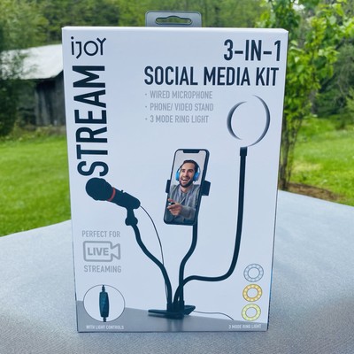 IJOY 3 in 1 Social Media Kit Live Streaming Microphone w/Light Controls Pod Cast