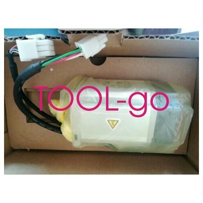 1PC New In Box   MSMF042L1U2M Servo Motor. @zx