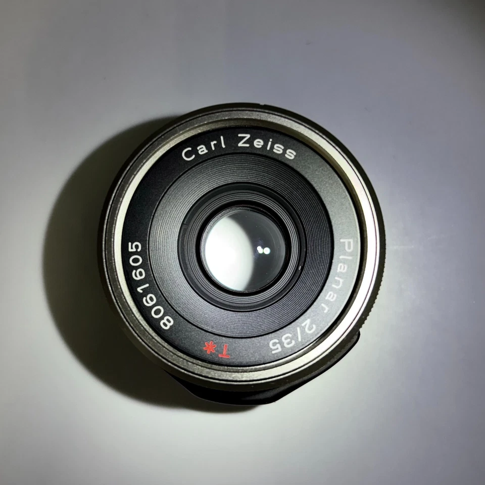 CONTAX Carl Zeiss Planar F2 35mm Camera Lens From Japan - Image 3 of 4