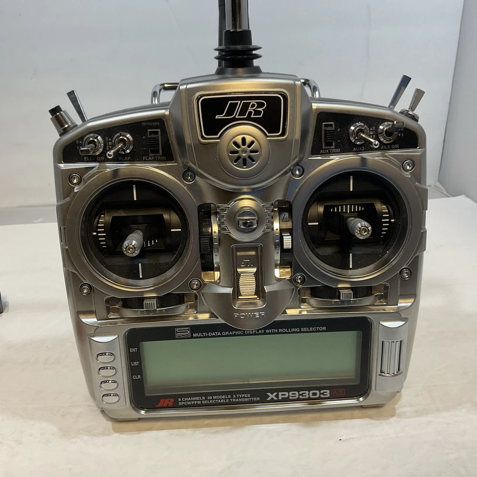 JAPAN RADIO JR XP9303 A/S TRANSMITTER SET FOR R/C MODEL AIRCRAFT W/ SPEKTRUM DM9 - Image 2 of 4