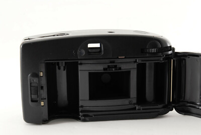 Mickey 35mm フィルムカメラ Happy SUNday! – Fujifilm Mickey Mouse | Chasing Classic Cameras