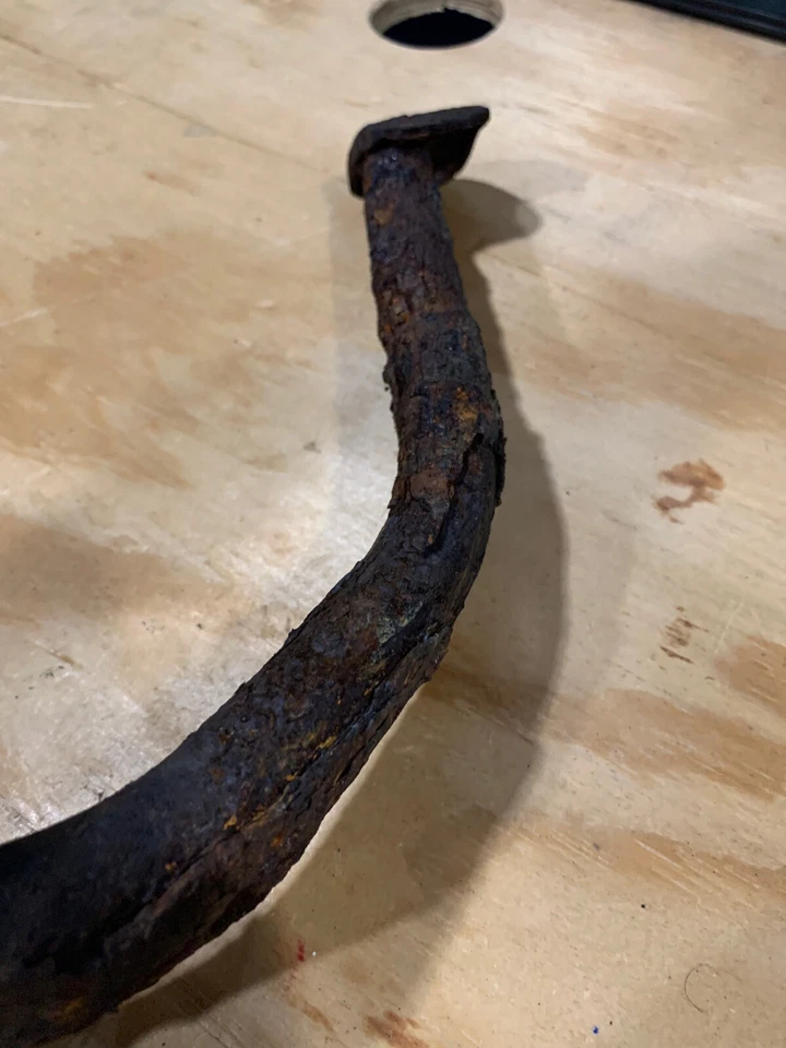 42100-05A00 Suzuki soporte central 1985 GV1200 Madura  Foto 3 de 4