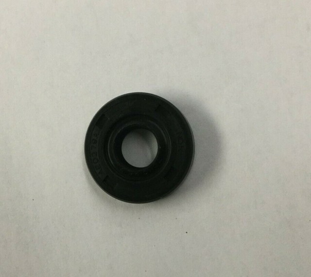 YANMAR OEM PART NUMBER 104211-42100 SEAL TC10 25 7 OIL