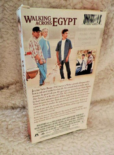 Walking Across Egypt VHS(1999)Feature Films For Families - Picture 2 of 2