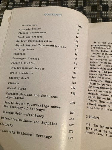 Libro del año de los ferrocarriles indios 1981-82 con mapa - Imagen 14 de 18