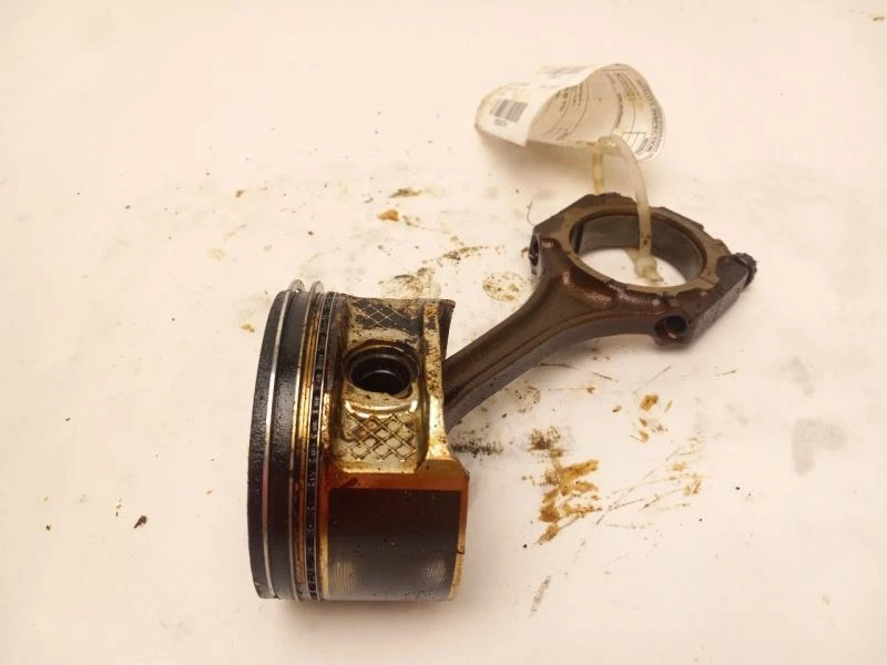 Toyota Sienna 2004 pistón Foto 2 de 4