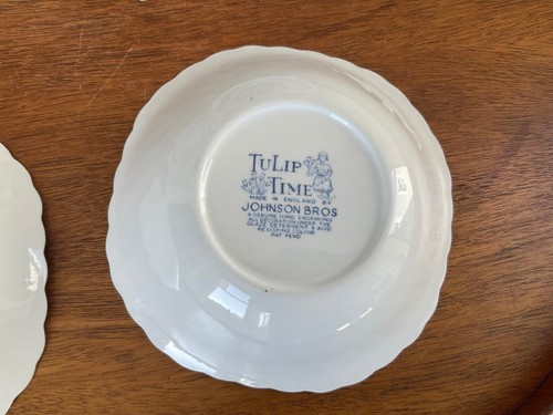 Johnson Brothers TULIP TIME Soup Cereal Bowls ~ Set of 4 ~ Blue & White Square - Picture 6 of 9