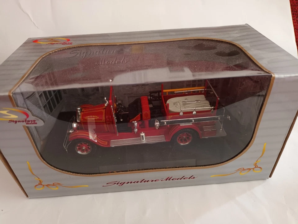 Studebaker - 1928- Fire Truck Feuerwehr Modell - 1:32 Signature Models - Bild 3 von 3