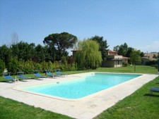 Apartment in Italy for 8/10 pax 250sqm in a property with swimming pool and gard