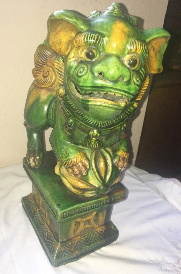 Par único FenShui Foo perro chino porcelana verde tallado a mano Foto 2 de 4