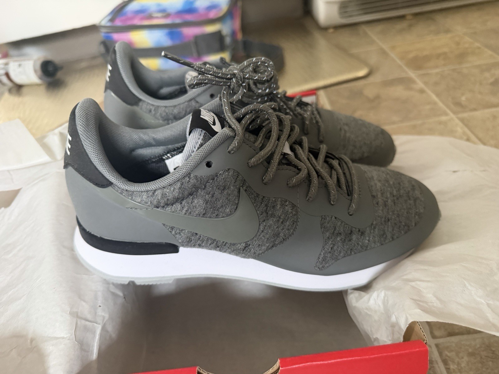 Gray Nylon 749556-001