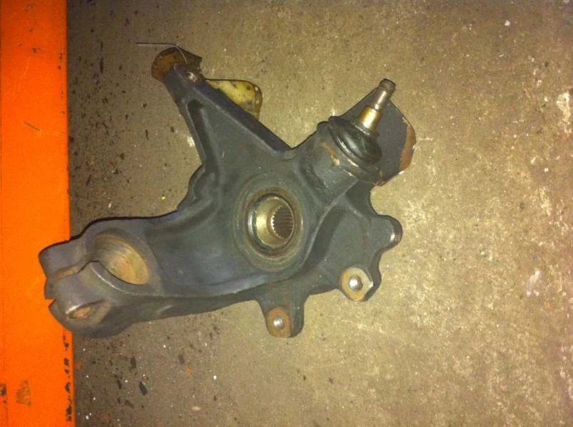 89 90 91 PEUGEOT 405 HUSILLO DELANTERO DERECHO NUDILLO SIN ABS Foto 2 de 4